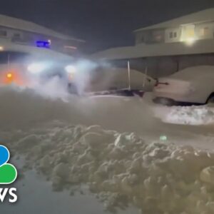 Severe storm drops heavy snow across the Midwest