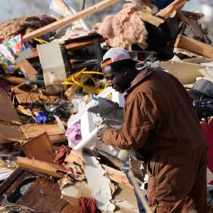 LIVE: Officials provide update on aftermath of deadly tornadoes in Mississippi
