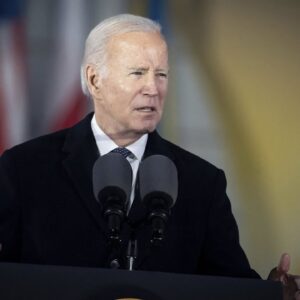 LIVE: Biden delivers update on aiding I-95 reconstruction | NBC News