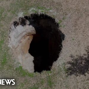 Deadly Florida sinkhole that swallowed man in 2013 opens again