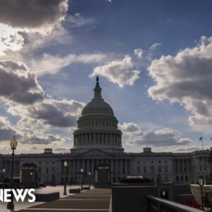 Federal worker’s pay at risk amid potential government shutdown