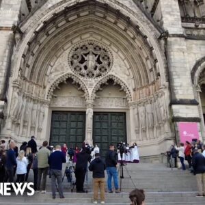 New York City cathedral holds vigil, prays for end to Israel-Hamas war